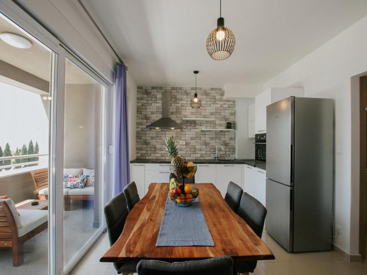 Luxury Apartment Di โตรกีร์ ภายนอก รูปภาพ
