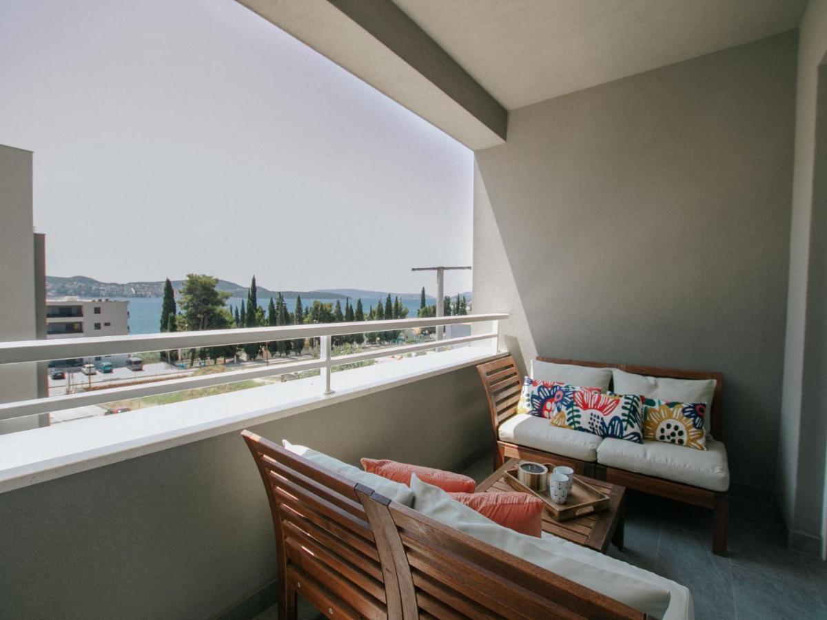 Luxury Apartment Di โตรกีร์ ภายนอก รูปภาพ